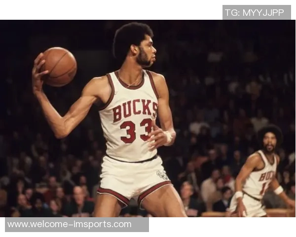 莱昂纳德谈球队表现：第四节领先优势被追平需加强改进