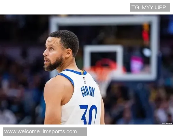 克莱三分球超越利拉德升至历史第四库里热情祝贺称赞杀手表现